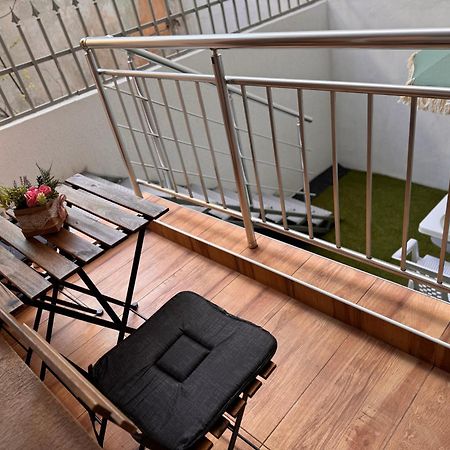 Goldy Central Beach Apartment With Private Garden Burgas City Exterior foto