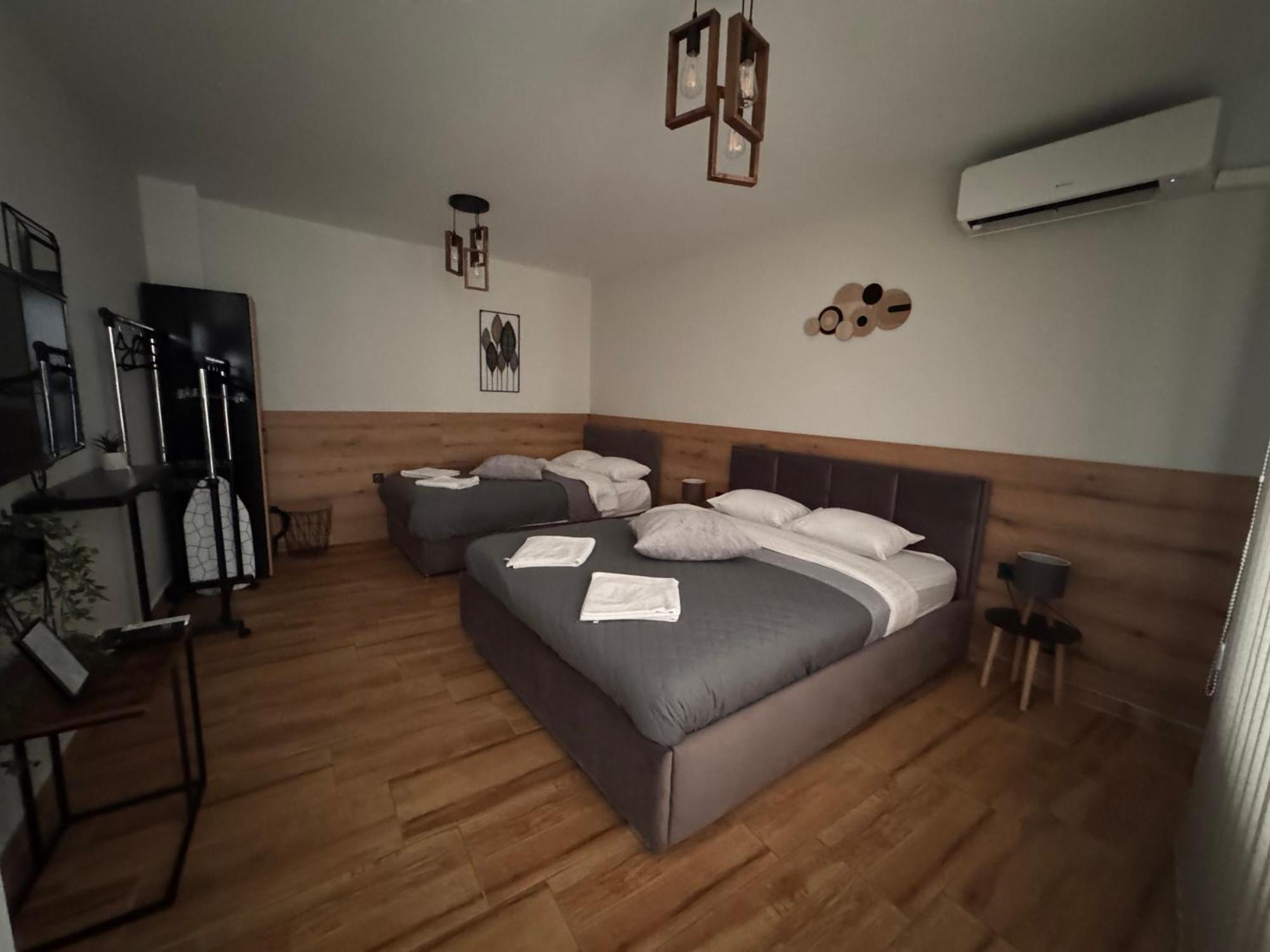 Goldy Central Beach Apartment With Private Garden Burgas City Exterior foto