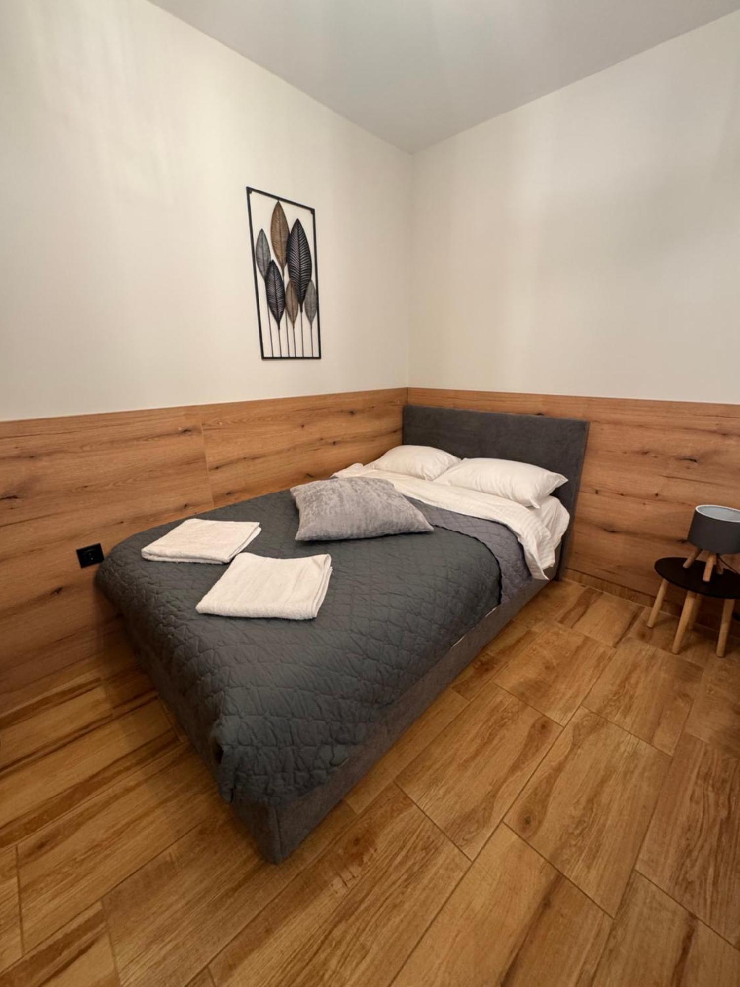 Goldy Central Beach Apartment With Private Garden Burgas City Exterior foto